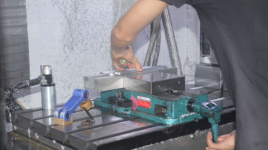 2014年8月19日91桃色视频在线观看科技盐雾测试